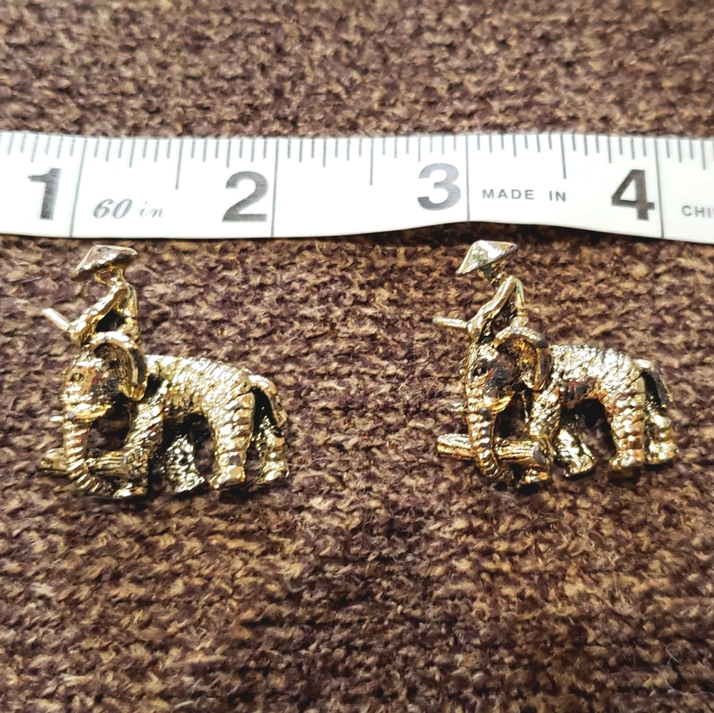 Vintage japanese man brooche set